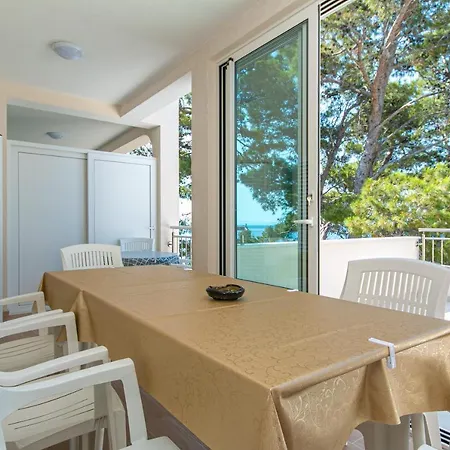 Jakirusa 3* بريلا