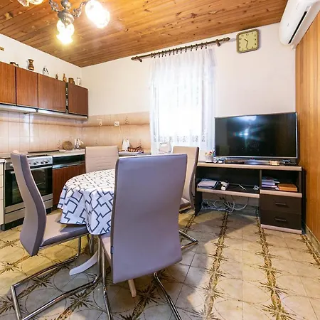 Casa de hóspedes Jakirusa Brela